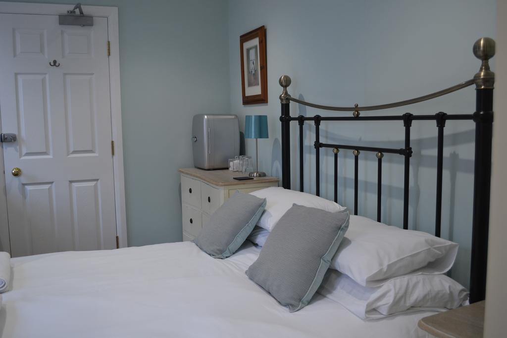 Corra Lynn Bed & Breakfast Whitby Ngoại thất bức ảnh